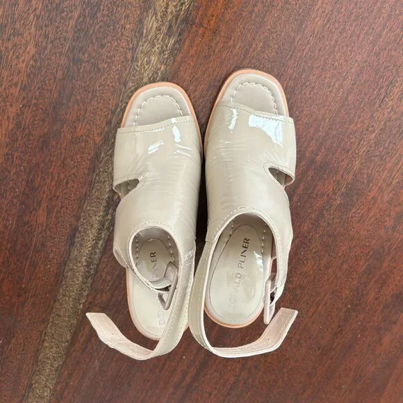 Donald Pliner Emiko crinkle patent leather sandal, 7.5, Never worn - Picture 14 of 14